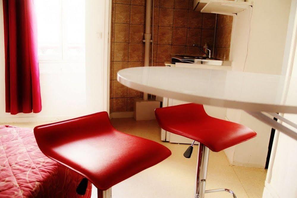Untalented Hotel - Villette Paris Bagian luar foto