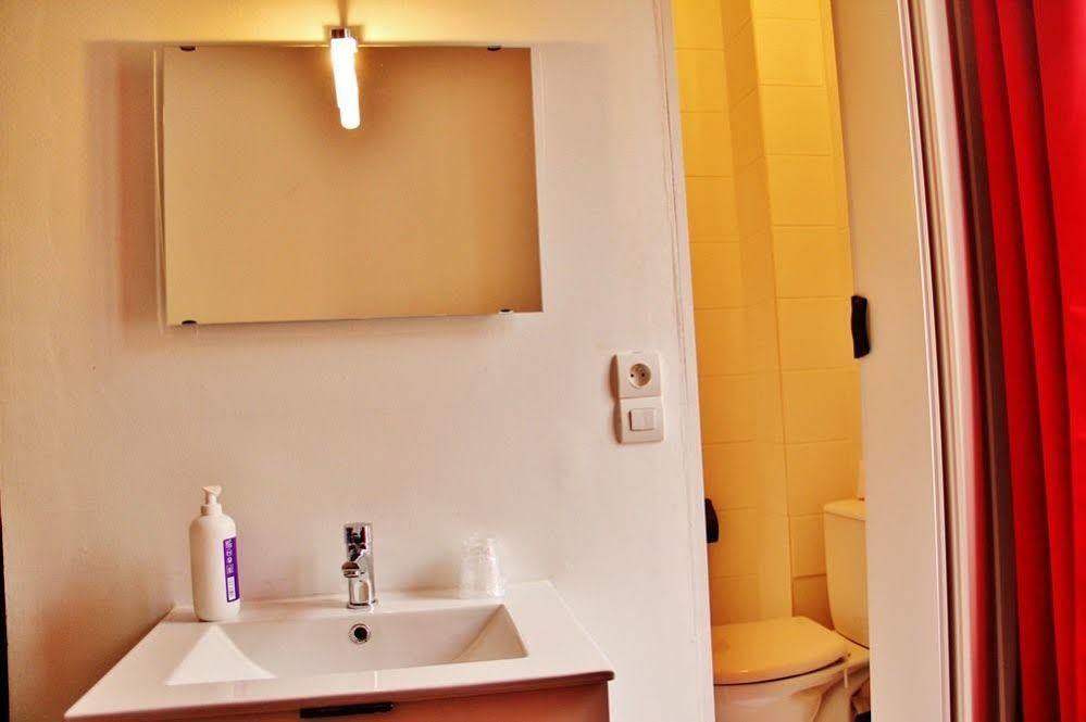 Untalented Hotel - Villette Paris Bagian luar foto